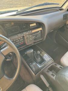 Immagine 22/45 di Toyota Land Cruiser FJ80 (1994)