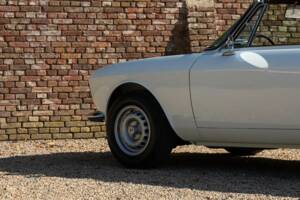 Image 32/50 of Alfa Romeo Giulia 1600 GTC (1966)