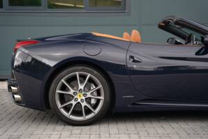 Image 23/50 de Ferrari California (2012)