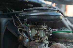 Image 34/42 of Renault Ondine (1962)