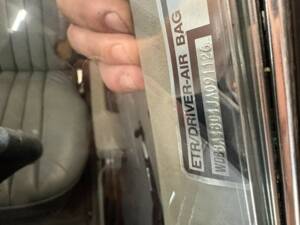 Image 41/50 de Mercedes-Benz 560 SL (1988)