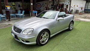 Afbeelding 38/63 van Mercedes-Benz SLK 32 AMG (2001)