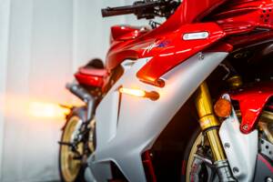 Bild 37/38 von MV Agusta DUMMY (2011)