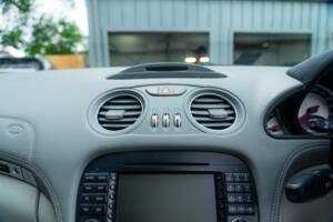 Image 30/56 de Mercedes-Benz SL 65 AMG (2004)