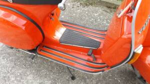 Image 10/50 of Piaggio Vespa P 200 E (1982)