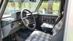 Imagen 24/56 de Mercedes-Benz 200 GE (kurz) (1990)