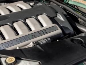 Bild 47/83 von Aston Martin DB 7 Vantage Volante (2001)