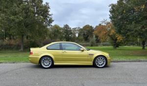 Image 19/30 of BMW M3 (2004)