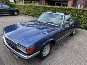 Image 3/50 de Mercedes-Benz 280 SL (1985)