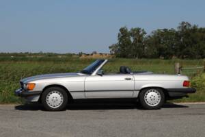 Image 47/50 de Mercedes-Benz 560 SL (1988)
