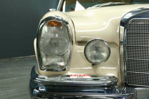 Afbeelding 37/50 van Mercedes-Benz 280 SE (1969)