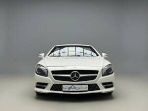 Bild 12/26 von Mercedes-Benz SL 500 (2015)