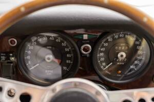 Immagine 42/50 di Jaguar Type E V12 (1973)