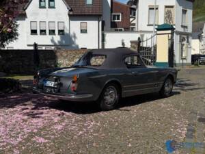 Bild 4/98 von Alfa Romeo 2000 Spider (1960)