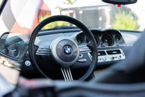 Image 24/32 of BMW Z8 (2001)