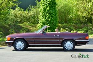 Image 2/50 of Mercedes-Benz 560 SL (1987)