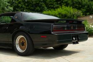 Bild 19/50 von Pontiac Firebird TransAm (1989)