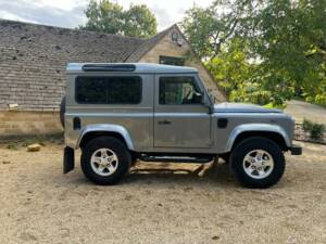 Image 9/50 of Land Rover Defender 90 (2011)