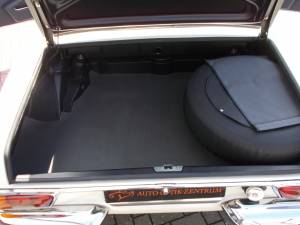Afbeelding 14/14 van Mercedes-Benz 280 SL (1970)