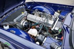 Image 13/42 of Triumph TR 6 PI (1972)