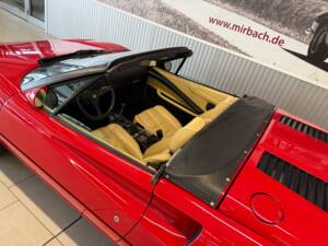 Afbeelding 14/21 van Ferrari 308 GTSi (1982)