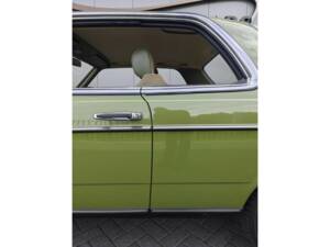 Immagine 24/50 di Mercedes-Benz 230 CE (1982)