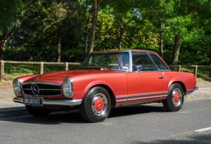 Image 7/33 of Mercedes-Benz 280 SL (1970)