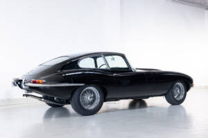Image 5/34 de Jaguar Type E 4.2 (1967)