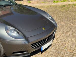 Afbeelding 40/74 van Ferrari 612 Scaglietti (2006)