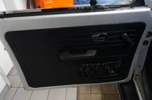 Immagine 27/31 di Volkswagen Käfer 1303 LS (1979)