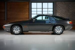 Afbeelding 4/42 van Porsche 928 S4 (1989)