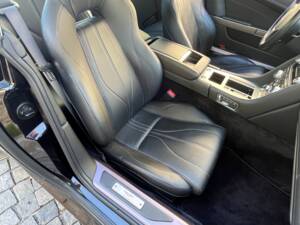 Bild 26/57 von Aston Martin Virage (2011)