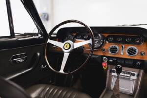 Image 99/100 of Ferrari 330 GT 2+2 (1965)