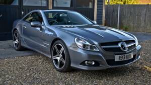 Image 19/50 of Mercedes-Benz SL 500 (2008)
