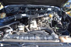 Image 15/17 of Toyota Land Cruiser FJ 62 (1987)