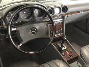 Imagen 28/36 de Mercedes-Benz 380 SL (1984)