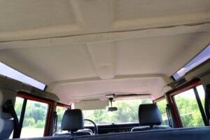 Afbeelding 6/31 van Land Rover Defender 110 300Tdi (1997)