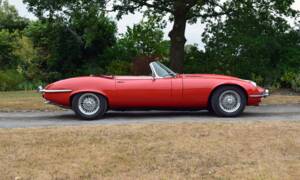 Bild 2/50 von Jaguar E-Type V12 (1974)