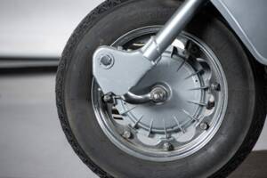 Imagen 12/41 de Innocenti Lambretta Li Special 125 (1966)