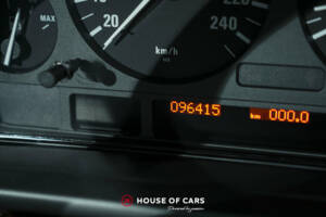 Bild 22/23 von BMW 540i (1999)
