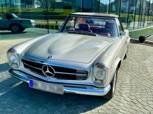 Afbeelding 12/23 van Mercedes-Benz 280 SL (1970)