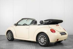 Imagen 6/48 de Volkswagen New Beetle 1.6 (2004)
