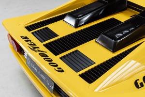 Bild 30/49 von Ferrari 512 BB (1976)