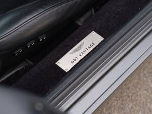 Bild 13/42 von Aston Martin DB 7 Vantage (2001)