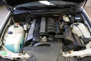 Imagen 30/32 de BMW 323ti Compact (1998)