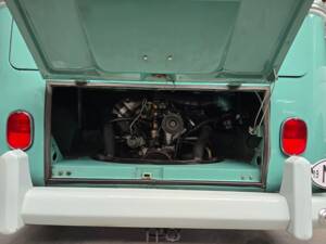 Image 7/24 of Volkswagen T1 Samba (1964)