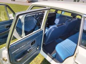Immagine 8/8 di Volvo P 144 (1972)