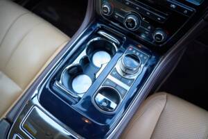 Image 50/50 of Jaguar XJ 5.0 (2010)