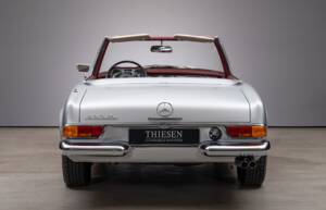 Bild 17/44 von Mercedes-Benz 280 SL (1970)