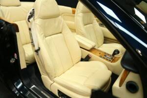 Image 29/49 de Bentley Azure (2006)